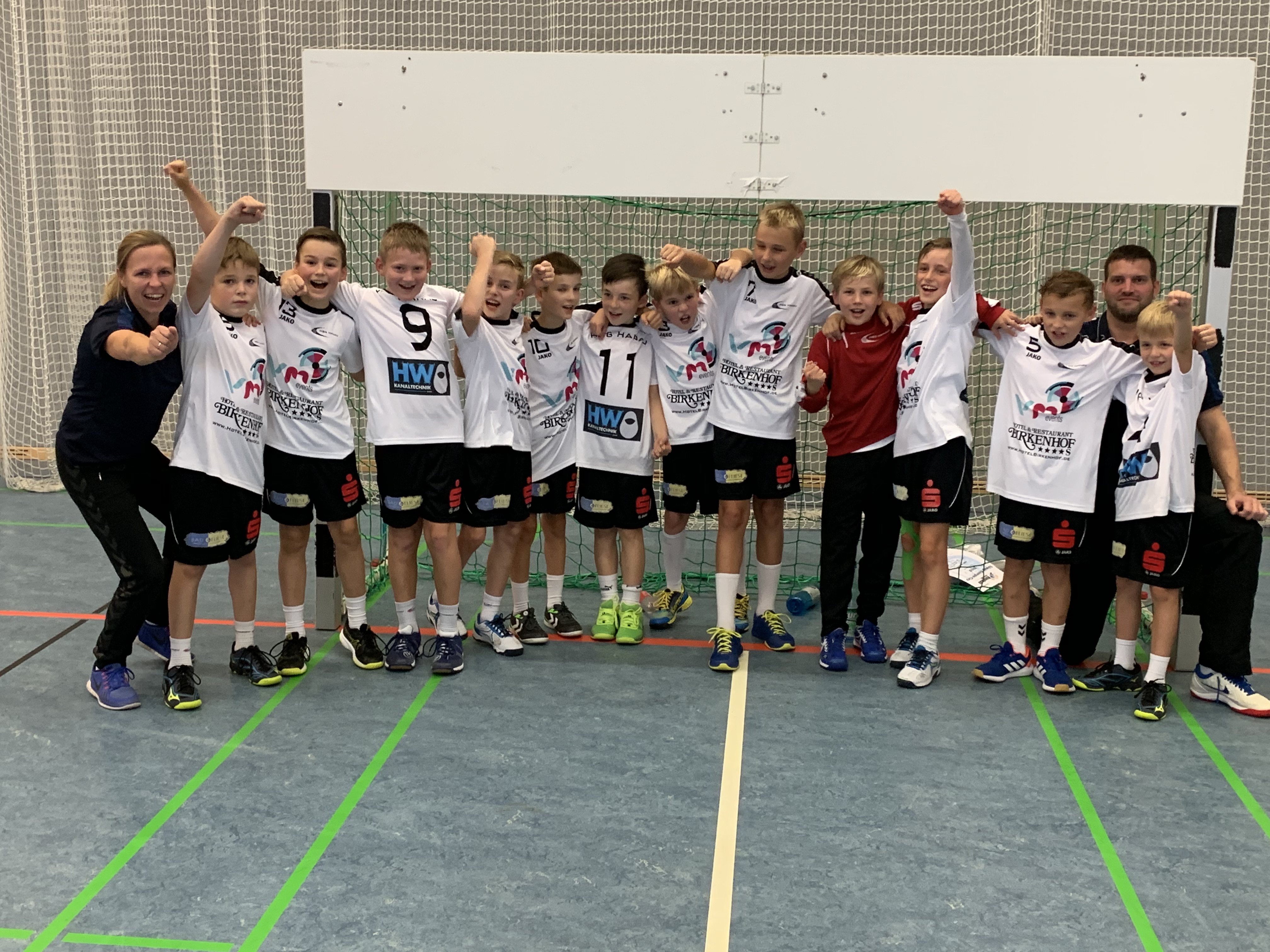 Souveräner Sieg der E1 und toller Turniererfolg beim Süwag-Cup